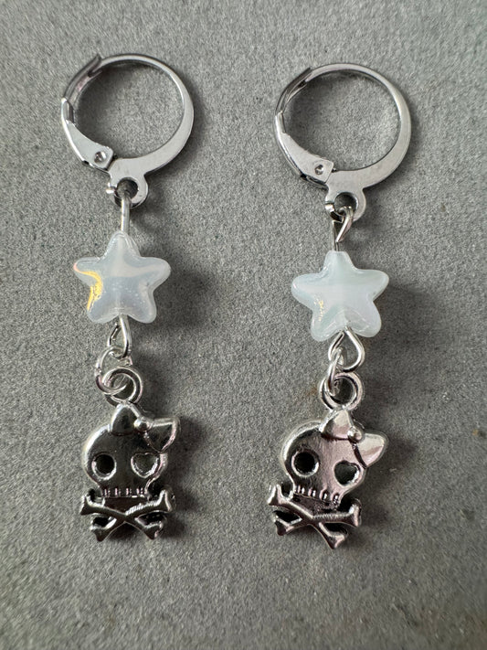 Y2K Star Totenkopf Earrings