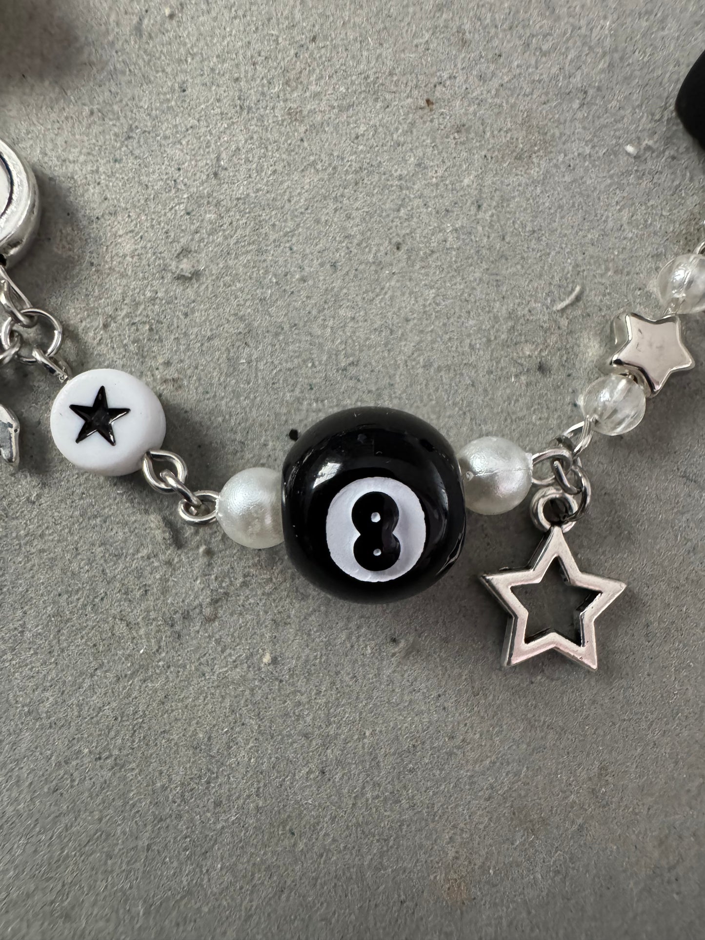 Y2K Charm 8-Ball Bracelet 2000er Style